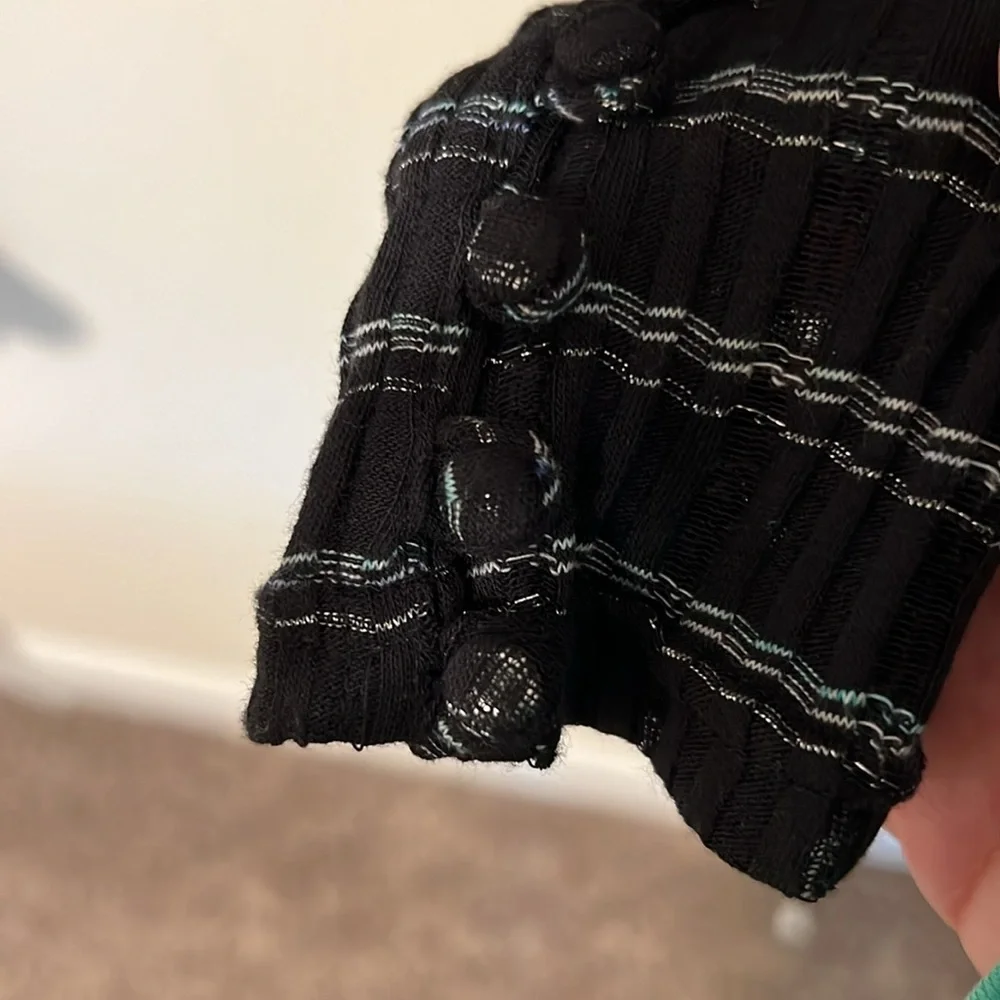 Free People Women’s Girlfriend Top / Size M / Brand NWT / Black Combo